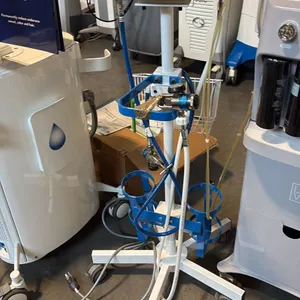 PATIENT CONTROLLED NITROUS OXIDE/OXYGEN MIX FOR FAST PAIN AND ANXIETY RELIEF.