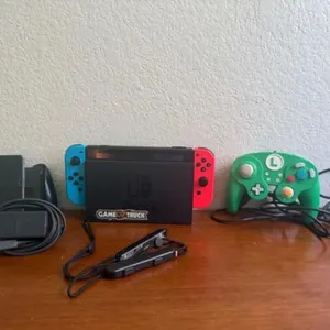Nintendo Switch, Controller & Accessories