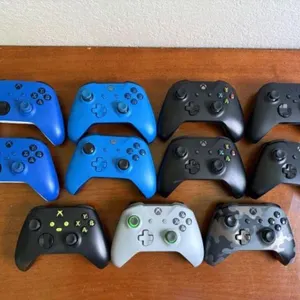 Group of Xbox Controllers - 11 Total