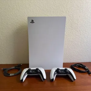 Playstation 5 & Controllers