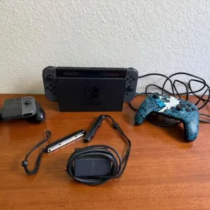 Nintendo Switch, Controller & Accessories