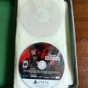 Binder of Playstation 5 & Playstation 4 Games