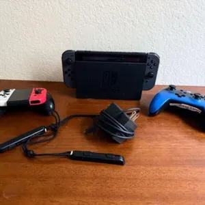 Nintendo Switch, Controller & Accessories