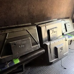 Group of Flatscreen TV's (9 Total)
