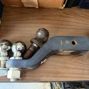 Trailer Ball & Hitch Set w/ Extra Hitch Balls