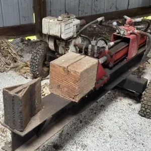 Gas Powered Hydraulic Log Splitter