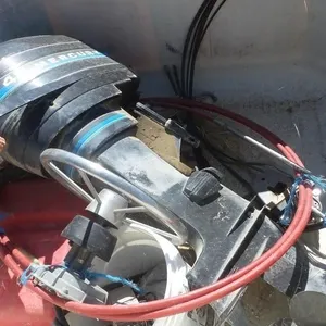 40hp Boat Motor, Accessories & Bin