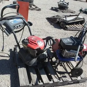 2 Pressure Washers & Shop Vacuum