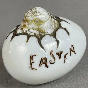C1890 Hatching Chick Easter Egg