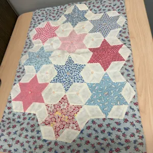 Handmade Star Pattern Patchwork Quilt Table Runner, Doll Blanket 1930s-Style Feed Sack Fabrics, Flor