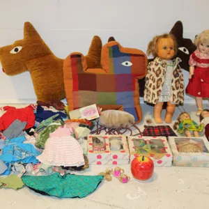 Dolls & Doll Clothing