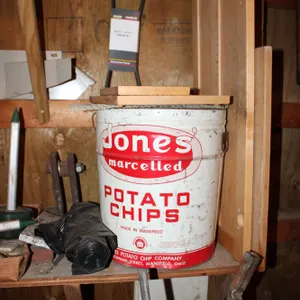 Jones Marcelled Potato Chips Tin