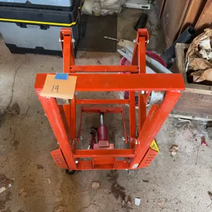 Hydraulic Scissor Jack