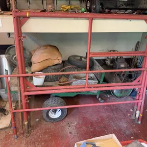 Red Steel Tubular Scaffolding Frames With Base Plates