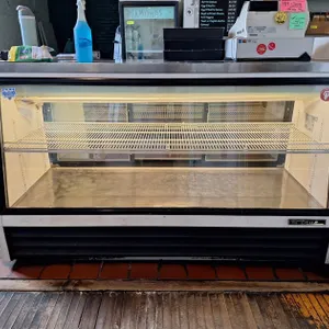 True Retail Display Cooler, Model TSID-72-36, Sliding Glass Doors, 73"x32"x42"