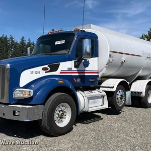 2017 Peterbilt 567 tank truck