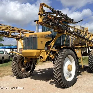 2000 Ag-Chem RoGator 1254 sprayer