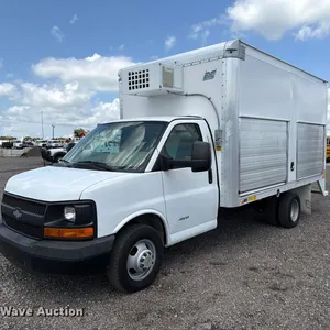 2015 Chevrolet Express 4500 refrigerated delivery truck