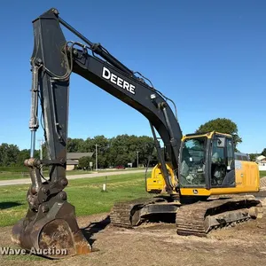 2017 John Deere 210G excavator