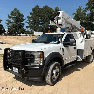 2017 Ford F550 bucket truck