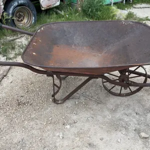 Cast Wheelbarrow