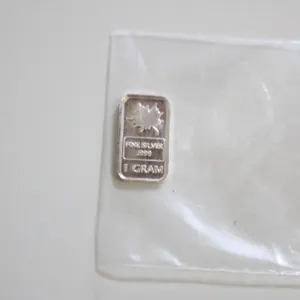 1 GRAM SILVER MAPLE BAR