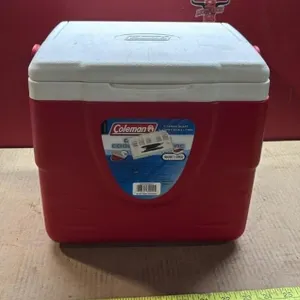 Coleman 9QT Cooler.