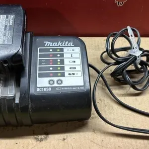 Makita 18V Charger & Battery