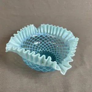 Blue Quilt Bowl Ruffed Diamond Pattern