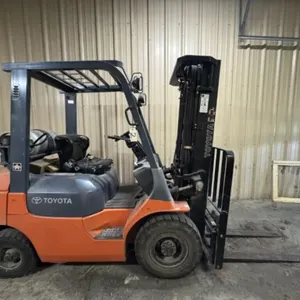 Toyota Forklift model 7FGU25 - Propane