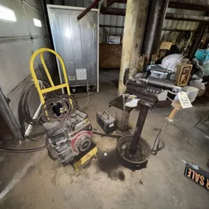 Heavy Duty Hydraulic Punch w/Vanguard Motor