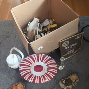 Frames, figurines, belts, water jug, etc