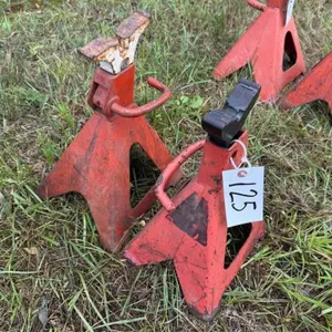 (2) Jack Stands