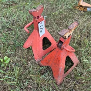 (2) Jack Stands