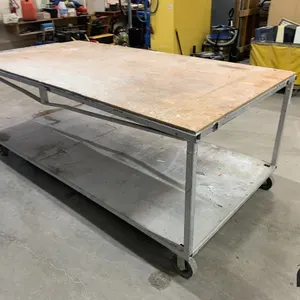 Heavy Duty 8' Rolling Table
 UNRESERVED