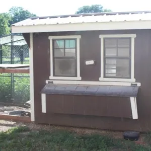 D&M Mini Barns Chicken Coop w/Run & Pen