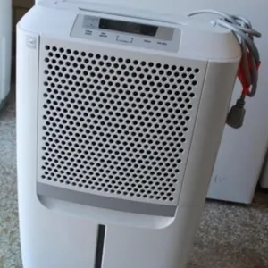 Frigidaire FAD704DWD 70-pint Portable Dehumidifier