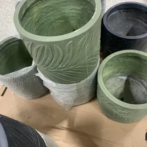 (4) Green Flower Pots
 UNRESERVED