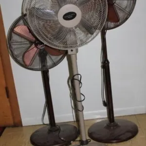 3 Oscillating Fans (work, but all missing pieces)