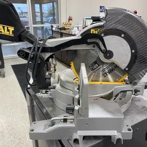 DeWalt Compound Mitre Saw
 UNRESERVED
