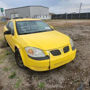 SALVAGE UNIT: 2008 Pontiac G5 Car (Yellow)
 UNRESERVED
