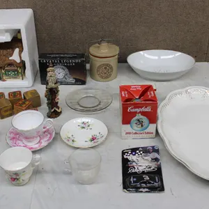 Decorative Ceramics and Collectibles