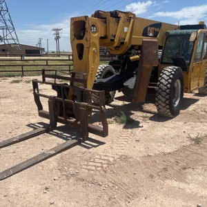 2009 CATERPILLAR TL1055 10000 LB TELESCOPIC FORKLIFT SN: TBM01090
