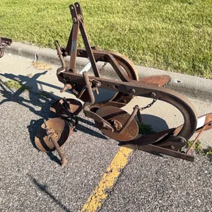 Ferguson 3pt 2btm plow