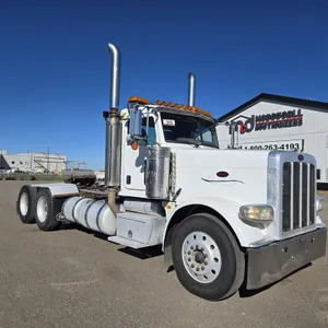 2008 Peterbilt 388 Semi Truck