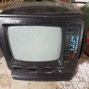 Memorex Portable TV AM/FM Radio Model MX4102C