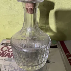 Clear Glass Decanter with Stopper