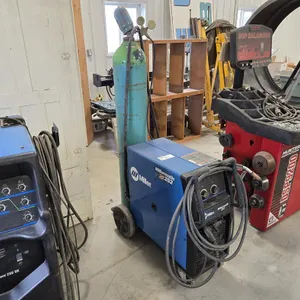 Miller Millermatic 252 Mig Welder w/ Tank
 UNRESERVED