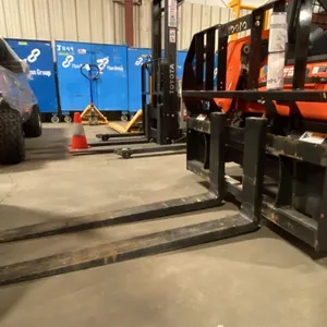 KUBOTA PFL5648 BLACK 46" SKID STEER HEADACHE RACK ATTACHMENT WITH 48" FORKS 5,500 CAPACITY