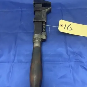 Collins & Co Pipe Wrench